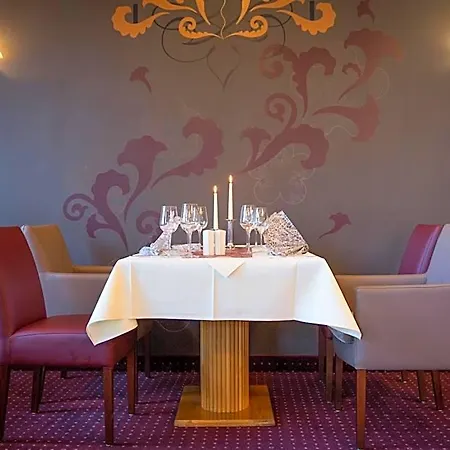 Hotel Kristall 4*