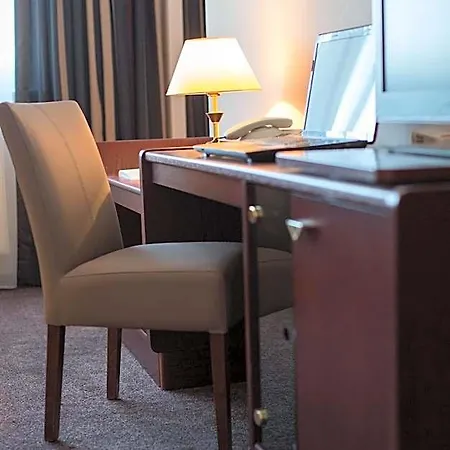 Kristall Otel