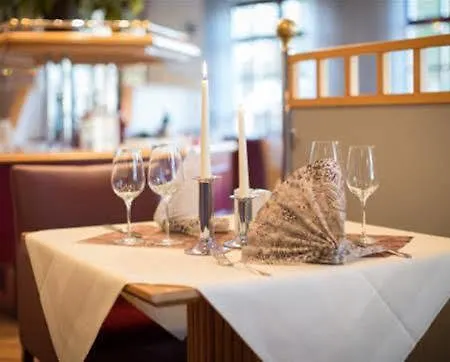 Kristall Hotel