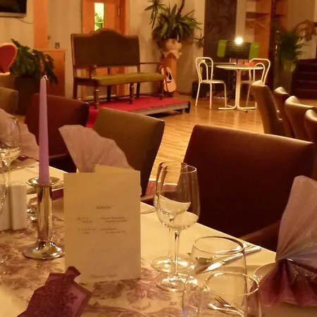 Kristall Hotel